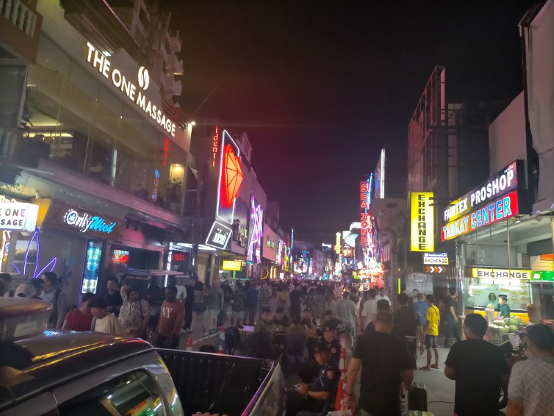 ウォーキングストリート