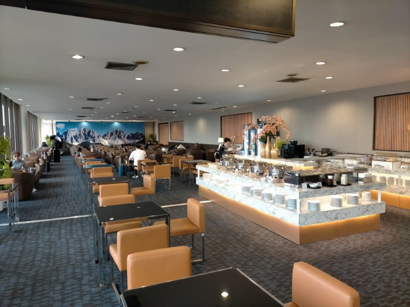 ミラクルラウンジ